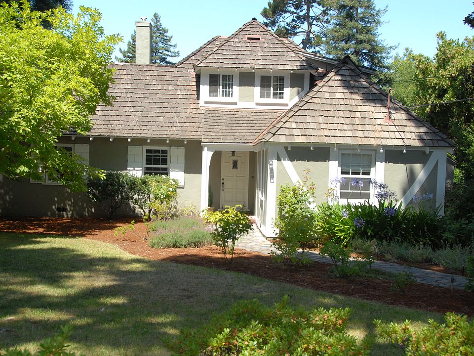 1st image of 29 Holbrook Ln