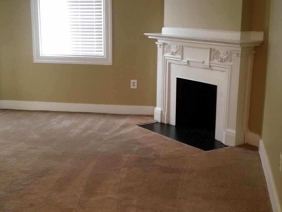 Living room. New carpet