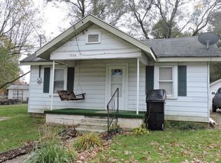 1036 E Livingston St, Springfield, MO 65803