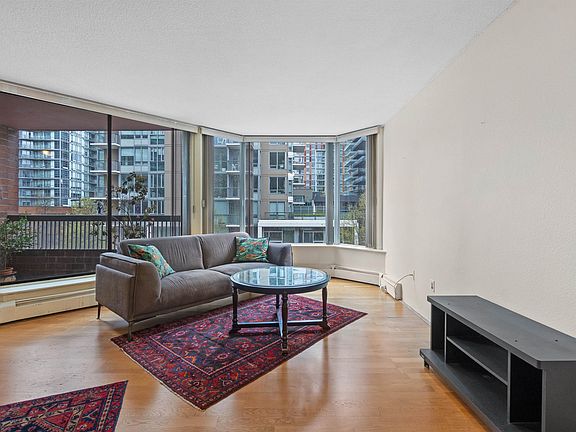 2nd image of 1333 Hornby St #502