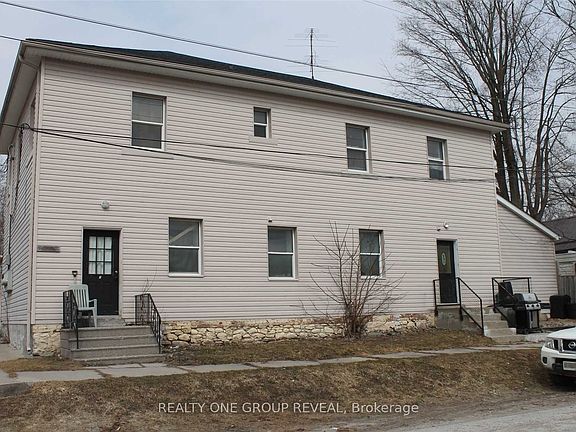 3rd image of 36 Shedden St