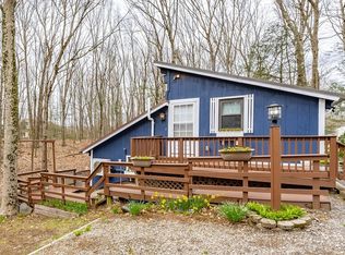 121 Sandgully Rd, Deerfield, MA 01373