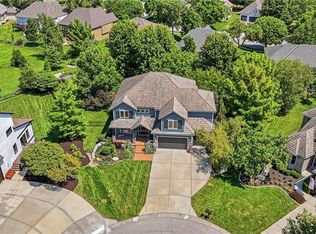 16211 Overbrook Ln, Stilwell, KS 66085