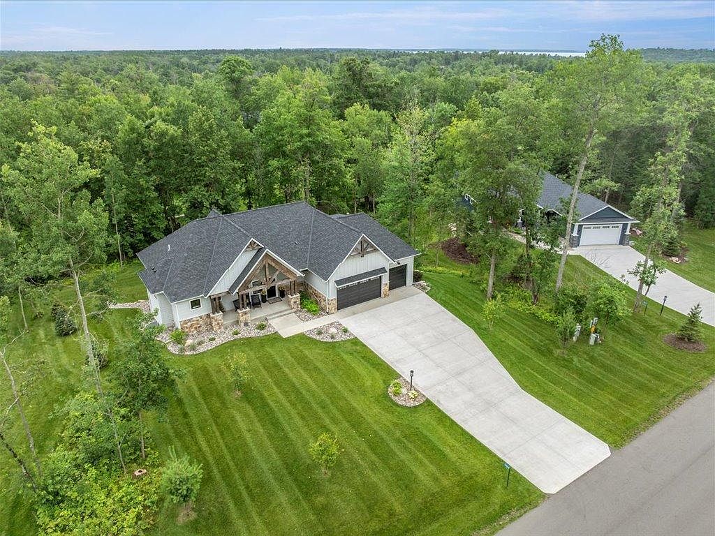 24680 White Pine Cir