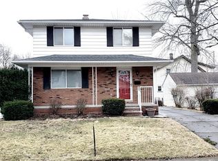 3995 Elmore Rd, Fairview Park, OH 44126