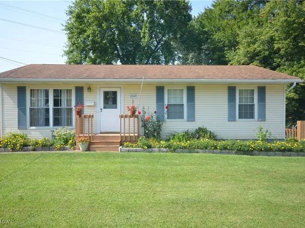252 Woodlawn Reserve Rd, Akron, OH 44305