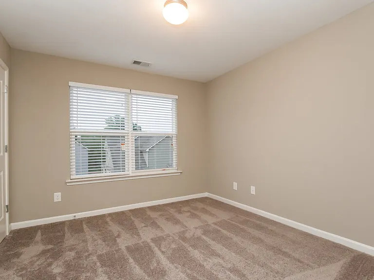 87 Moss Way — Photo 12