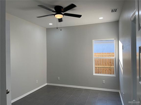 4th image of 3401 Frio Ave #1