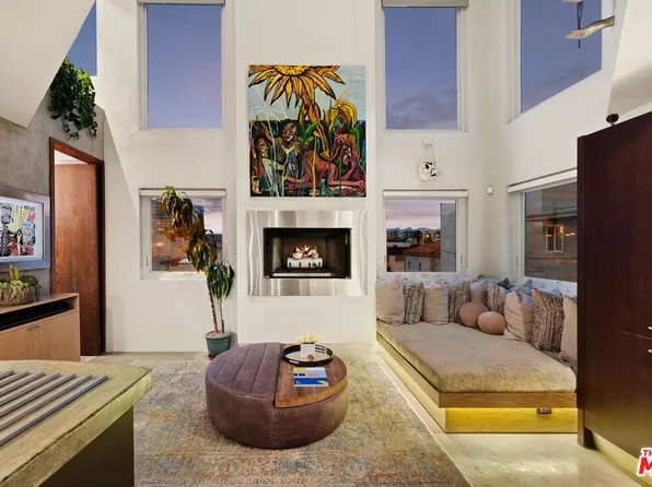 24 Eastwind St #2, Marina Del Rey, CA 90292