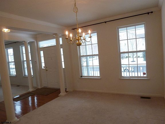 4th image of 103 Kensington Dr