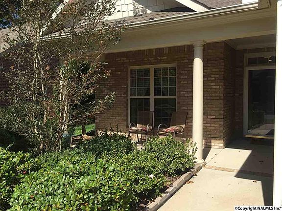 4th image of 2403 Habersham Dr SE