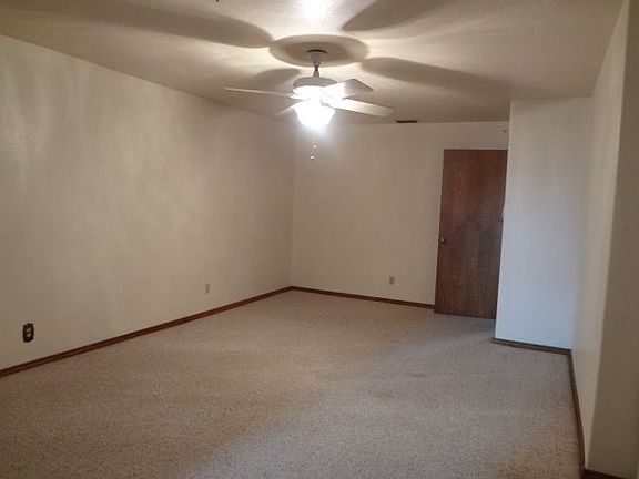 2nd image of 400 Angelita Dr