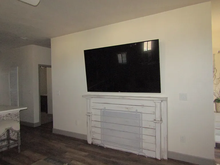 701 Santa Fe Trl — Photo 36