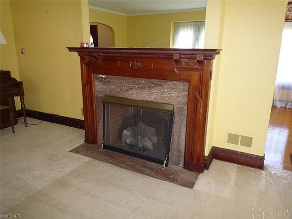 4th image of 2215 23rd St