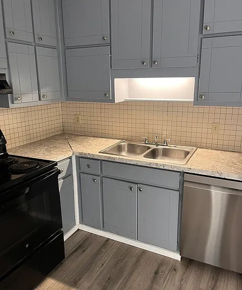 140 Hunters Ln #C — Photo 21