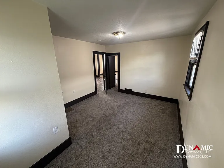 730 1/2 S Spring Ave — Photo 24