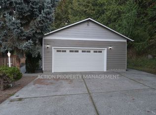 105 11th Ct, Sequim, WA 98382
