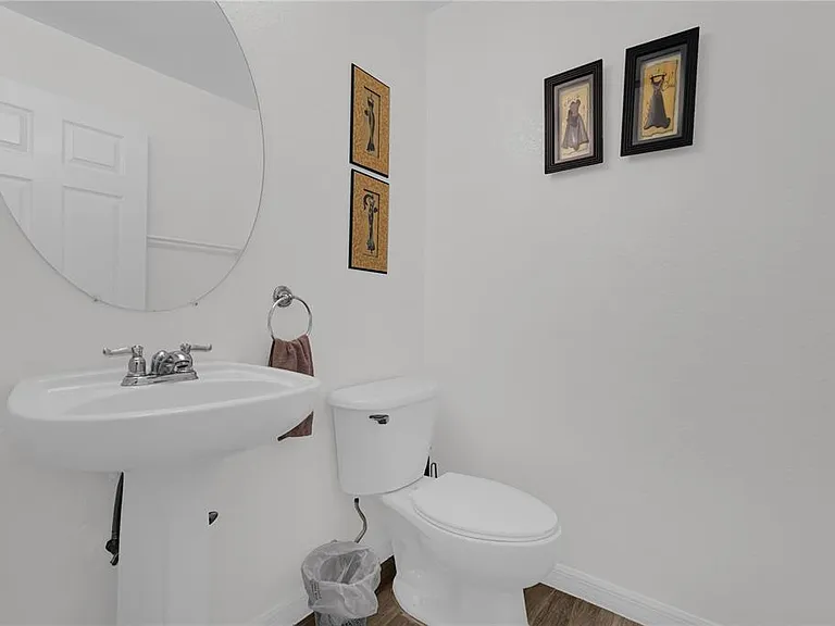 204 Gleneagles Dr — Photo 35