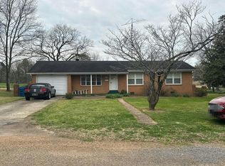 320 Circle Dr, South Fulton, TN 38257