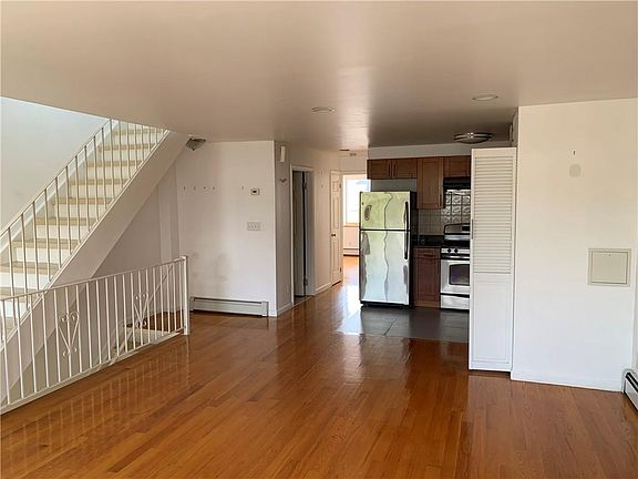3rd image of 147 28th Ave #3B