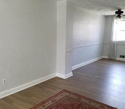 4th image of 1308 Deanwood Rd