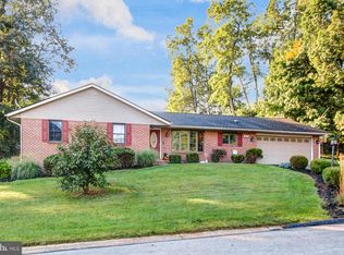 1290 Toann Rd, York, PA 17403