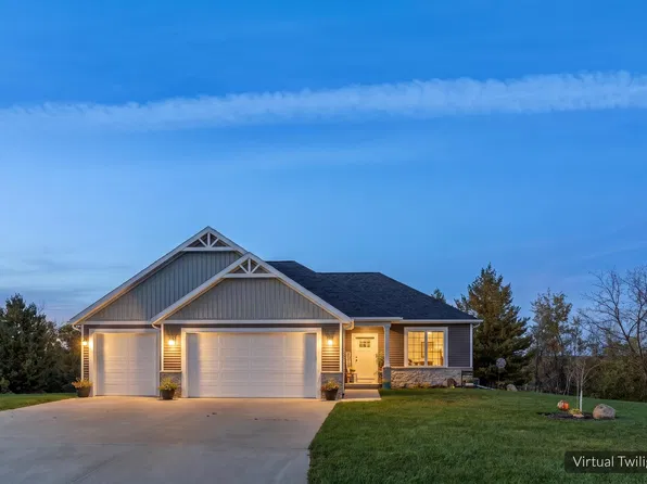 387 Drumlin Loop, Ripon, WI 54971