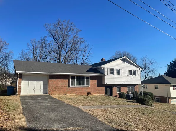 1121 Welch Rd SW, Roanoke, VA 24015