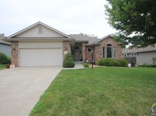 6224 SW 38th Ct, Topeka, KS 66610