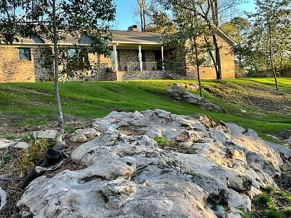 2nd image of 236 Shenandoah Dr