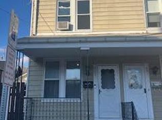 663 Spring Garden St, Easton, PA 18042