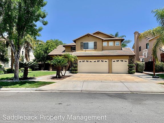 3rd image of 499 Snowbird Ln