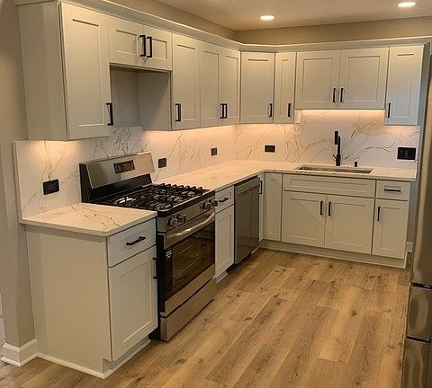 5th image of 75 Cambridge Ln