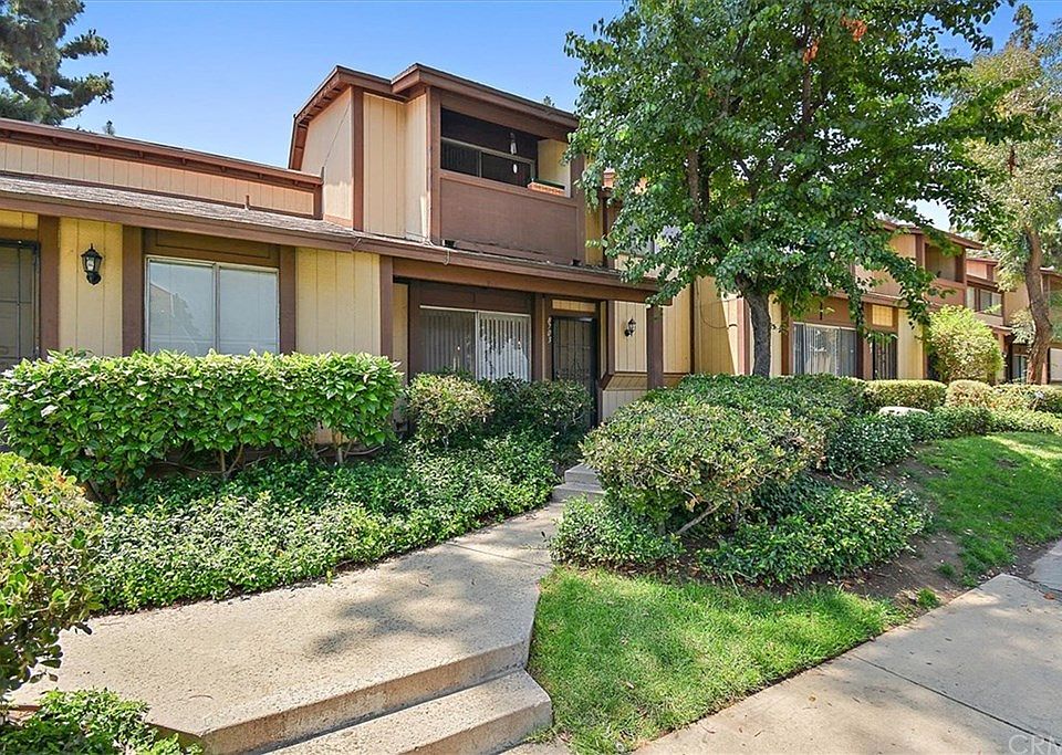 1st image of 8703 Cedros Ave
