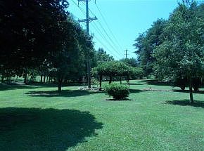 4th image of 2582 Phillip Ln