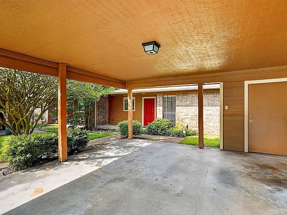 2nd image of 2822 Oakside Dr