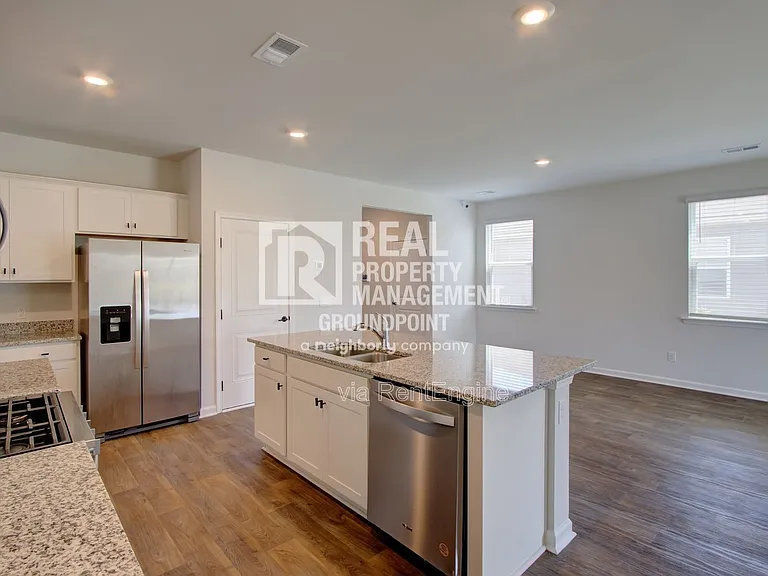 729 Long Bluff Rd — Photo 6