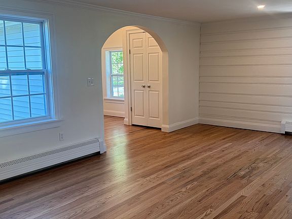 4th image of 26 Ninety Rod Road