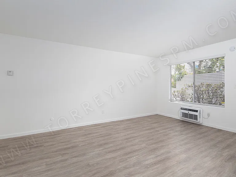 3706 Georgia St #3 — Photo 3