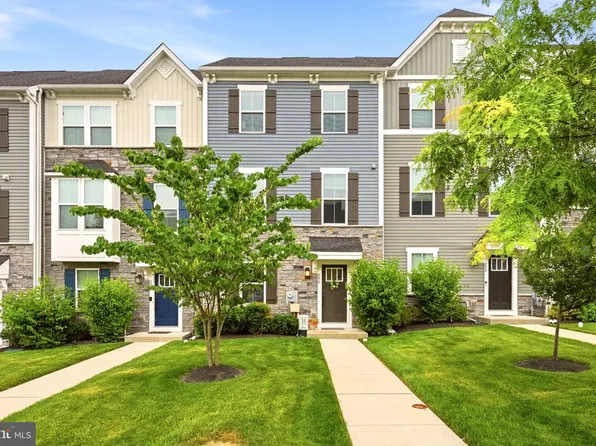 296 Sugar Maple Sq, Downingtown, PA 19335