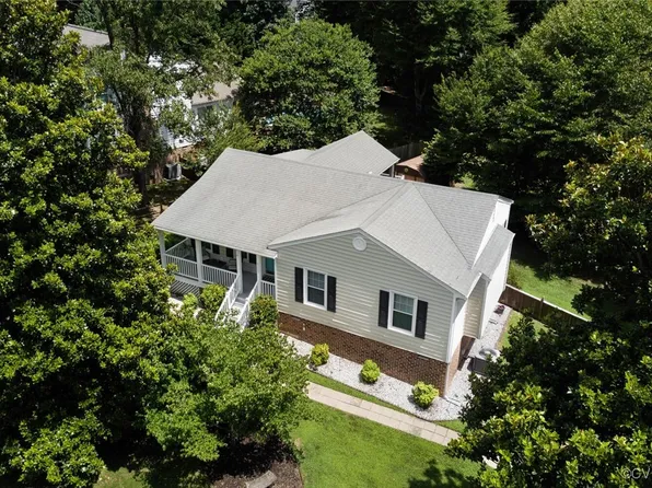 7117 Deer Thicket Dr, Midlothian, VA 23112