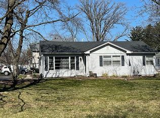 131 Maple Ln, New Lenox, IL 60451