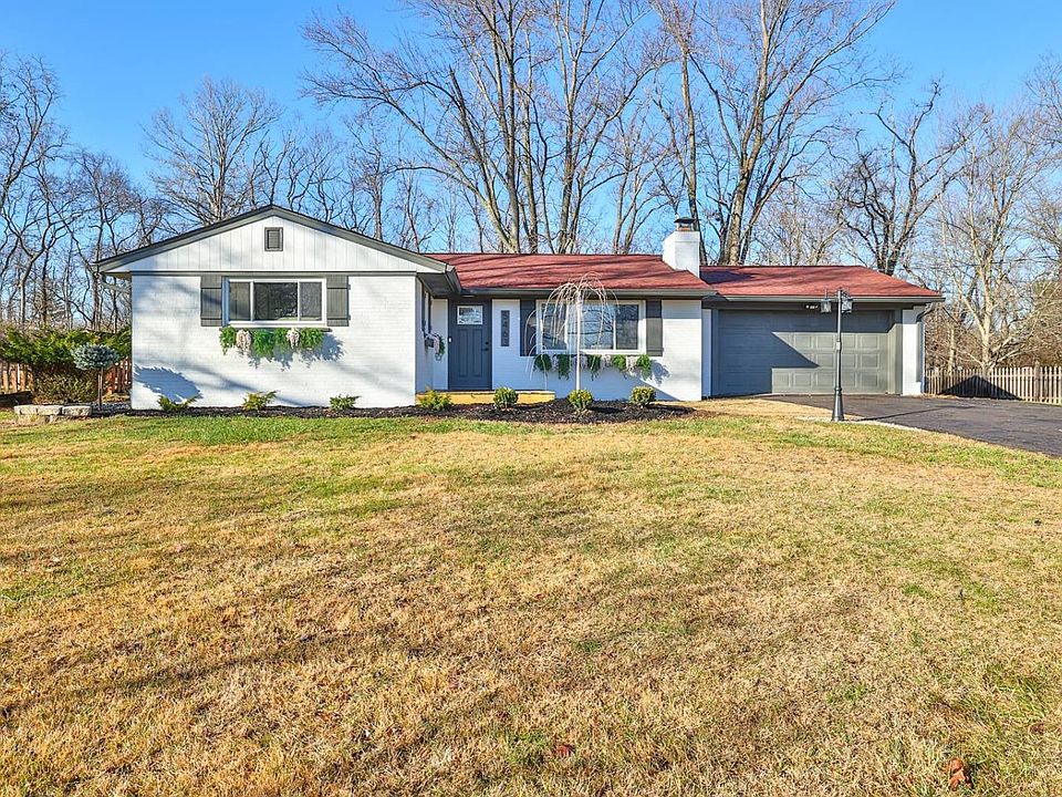 1st image of 5463 Country Ln