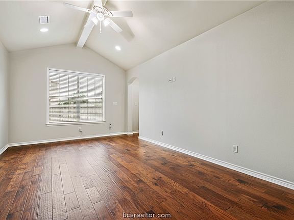 5th image of 4335 Dawn Lynn Dr