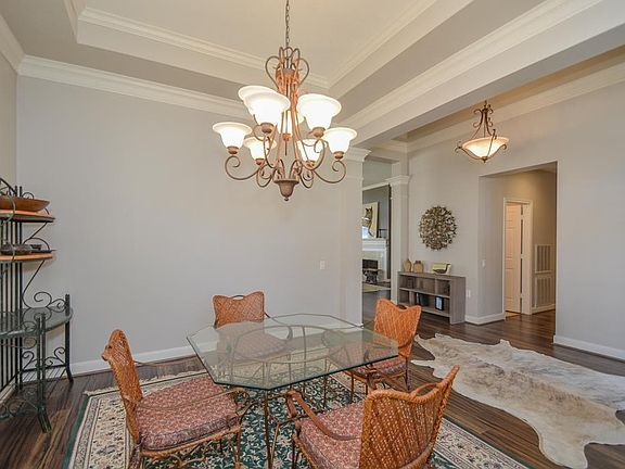 5th image of 3314 McMahon Way