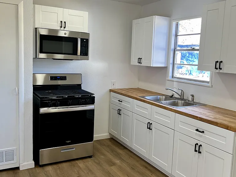 125 Murdock St — Photo 2