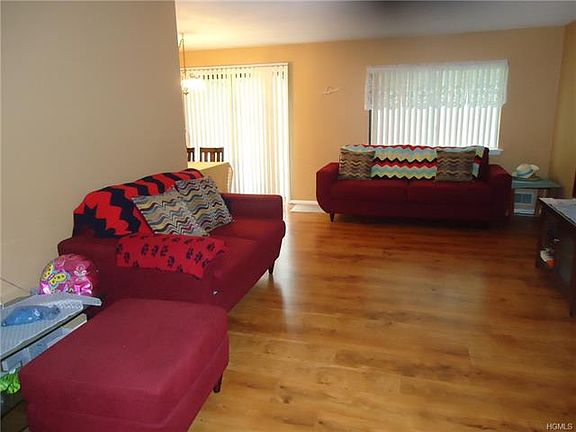 2nd image of 132 Columbia Ct #B