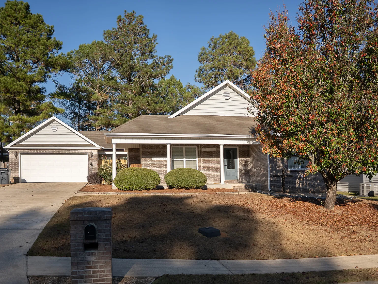 3 bed, 1480 sqft, $1,800 — Photo 1