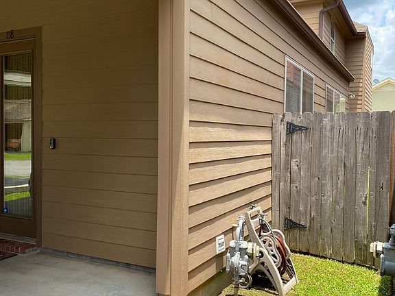 3rd image of 118 Laguna Ln