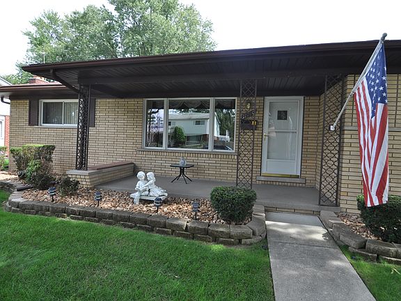 2nd image of 31710 Wellston Dr